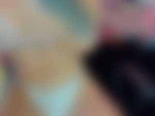 Live cam show with cynthiaa - Shaved Pussy on 1on1-livenow