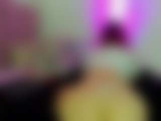 cynthiaa's Live Sex Cam Show