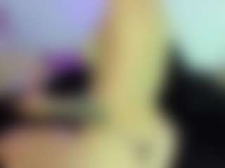 cynthiaa's Live Sex Cam Show