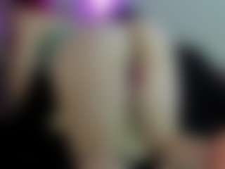 cynthiaa's Live Sex Cam Show