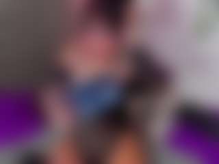 Rainnbow_'s Live Sex Cam Show