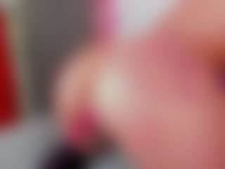 Rainnbow_'s Live Sex Cam Show