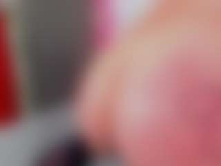 Rainnbow_'s Live Sex Cam Show