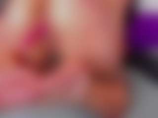 Rainnbow_'s Live Sex Cam Show