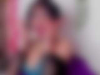 Rainnbow_'s Live Sex Cam Show