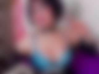 Rainnbow_'s Live Sex Cam Show