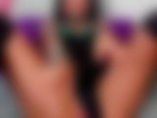 Rainnbow_'s Live Sex Cam Show