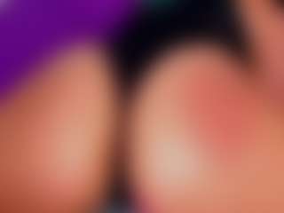 Rainnbow_'s Live Sex Cam Show