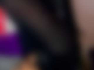 Rainnbow_'s Live Sex Cam Show