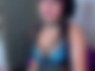 Rainnbow_'s Live Sex Cam Show