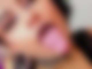 Rainnbow_'s Live Sex Cam Show