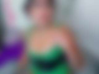 Rainnbow_'s Live Sex Cam Show