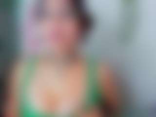 Rainnbow_'s Live Sex Cam Show