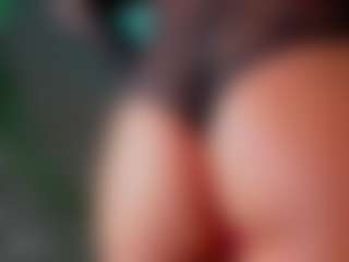 Rainnbow_'s Live Sex Cam Show