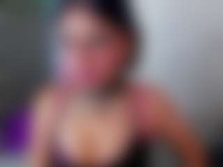 Rainnbow_'s Live Sex Cam Show