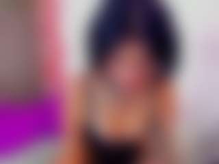 Rainnbow_'s Live Sex Cam Show