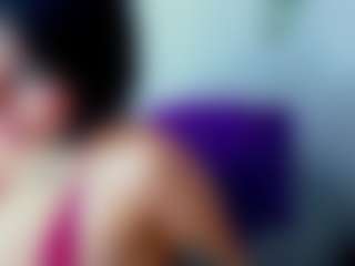 Rainnbow_'s Live Sex Cam Show