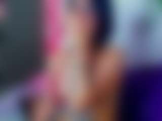Rainnbow_'s Live Sex Cam Show