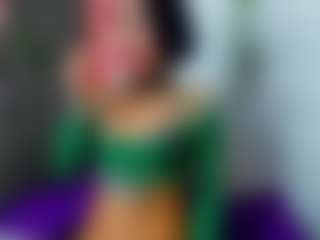 Rainnbow_'s Live Sex Cam Show