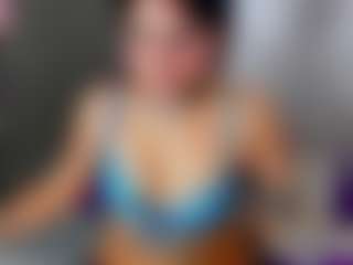 Live cam show with Rainnbow_ - Public Latina on Camsoda | colombia
