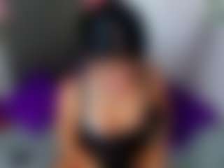 Rainnbow_'s Live Sex Cam Show