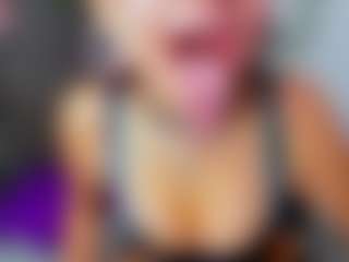 Rainnbow_'s Live Sex Cam Show