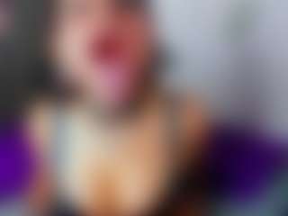 Rainnbow_'s Live Sex Cam Show
