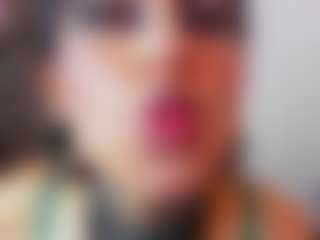 Rainnbow_'s Live Sex Cam Show