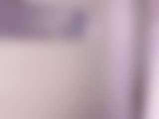 Live cam show with Blue-Hazel - Teen (18+) on CamwithHer