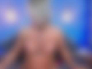 Live cam show with Christie Kroes - Middle Aged on chickslive.net