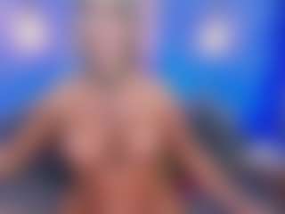 Live cam show with Christie Kroes - Outside on MyBangCams