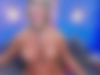 Live cam show with Christie Kroes - Mature on SquirtSoMuch