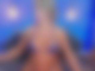 Live cam show with Christie Kroes - Big Tits on xfollow cams