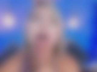 Live cam show with Christie Kroes - Athletic on galaxygirlnitro.com