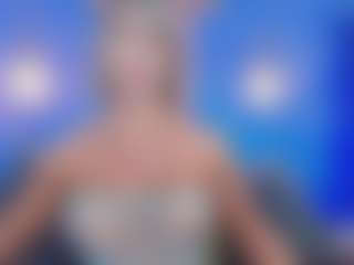 Live cam show with Christie Kroes - Blonde Hair on Fapmatic.com