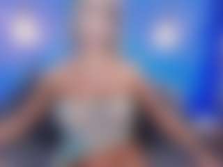 Live cam show with Christie Kroes - MILF on camtv
