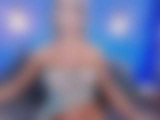 Live cam show with Christie Kroes - Big Tits on boobsie.com