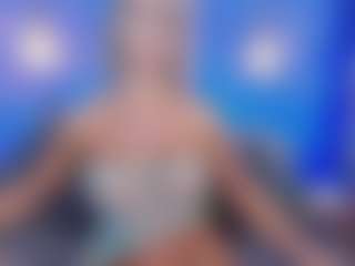 Live cam show with Christie Kroes - Mature on boobsie.com