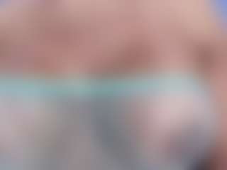 Live cam show with Christie Kroes - Mature on hrnylive.com