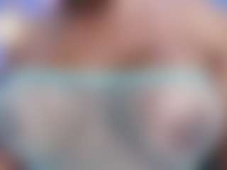 Live cam show with Christie Kroes - Amateur on TastyBlacksLive