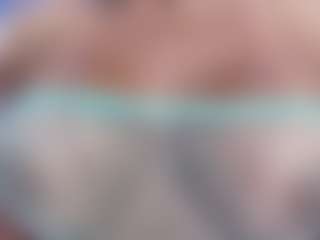 Live cam show with Christie Kroes - Blonde Hair on luckytryst.com