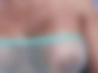Live cam show with Christie Kroes - Athletic on pussylord.com