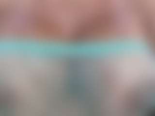 Live cam show with Christie Kroes - Mature on Milfs Live