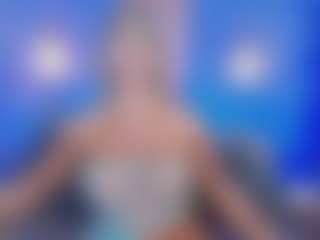 Live cam show with Christie Kroes - MILF on justonemore.cc