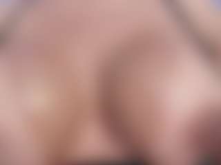 Live cam show with Christie Kroes - Mature on Camversity