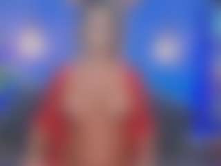 Live cam show with Christie Kroes - Public on Gym Cam Girls