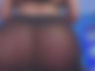 Live cam show with Christie Kroes - Blonde Hair MILF on Camsoda Late Night