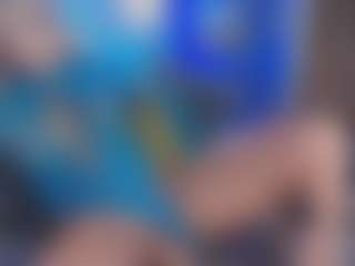 Live cam show with Christie Kroes - Oil on liverealitysex.com