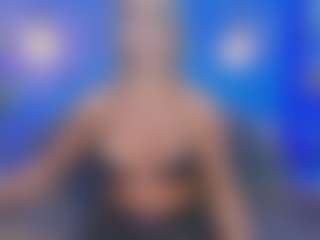 Live cam show with Christie Kroes - Orgasm on Camsoda