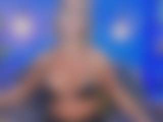 Live cam show with Christie Kroes - Public on sexytreat.net